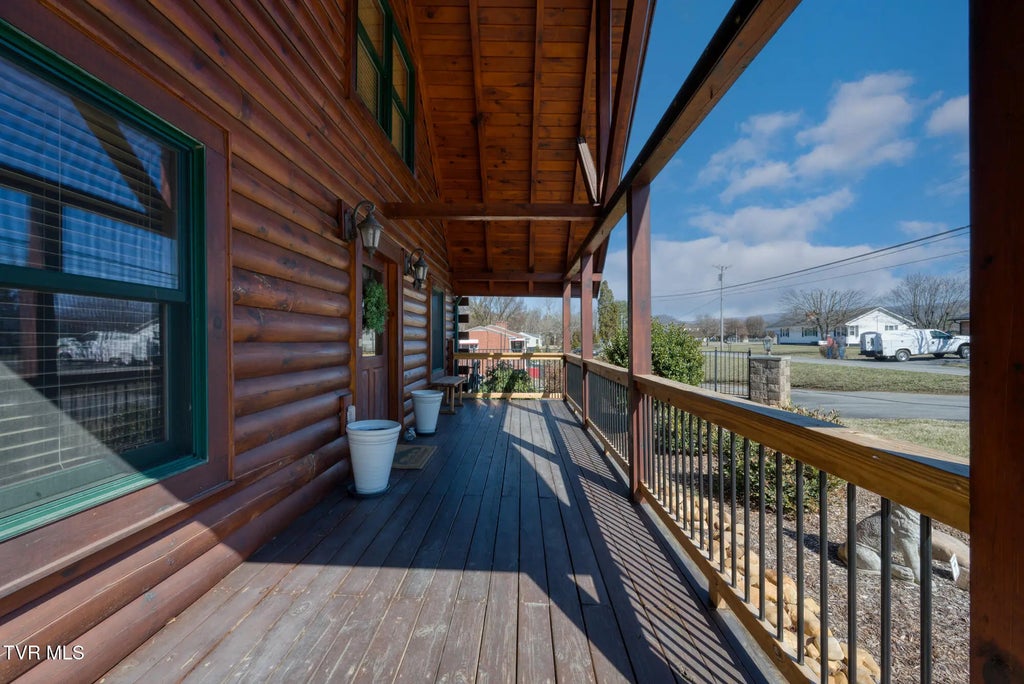49 of 58 - 1565 Broad Street, Elizabethton, TENNESSEE