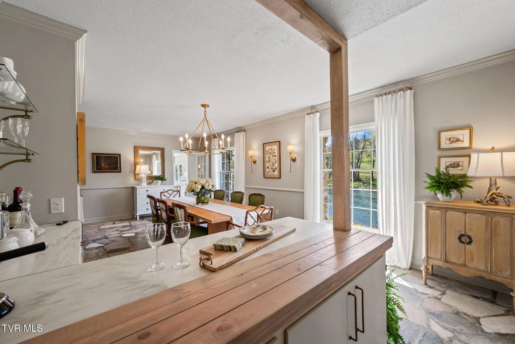 18 of 113 - 1910 Riverside Road, Bristol, TENNESSEE