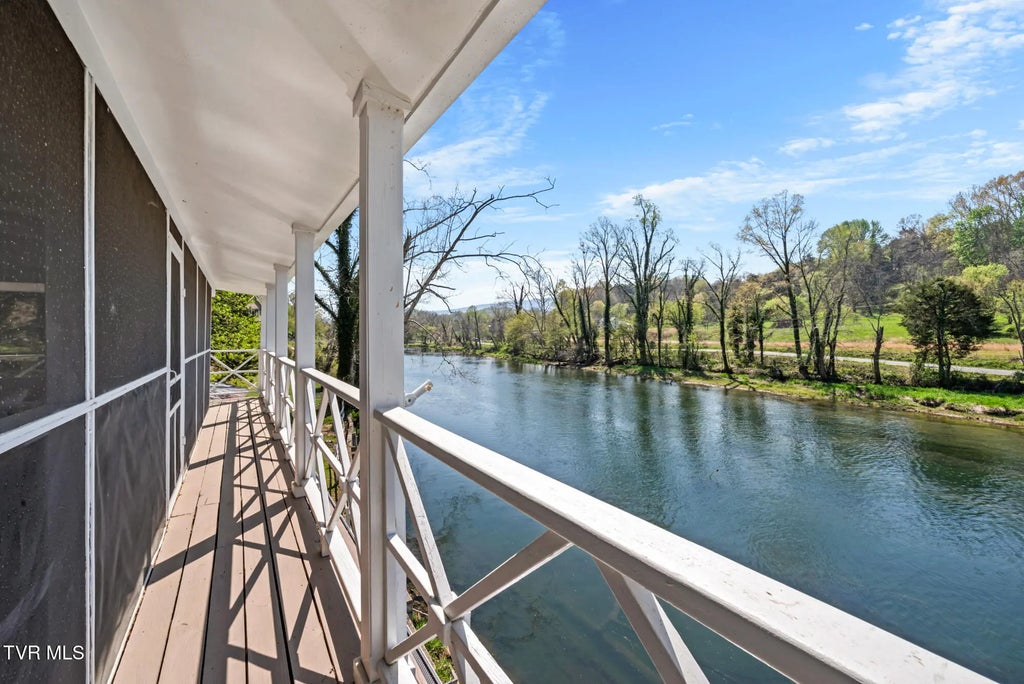68 of 113 - 1910 Riverside Road, Bristol, TENNESSEE