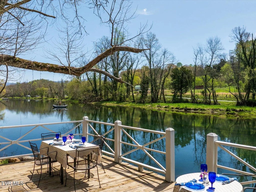86 of 113 - 1910 Riverside Road, Bristol, TENNESSEE