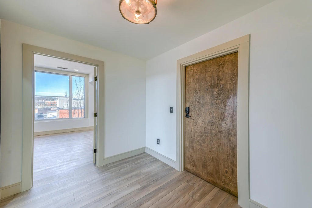 29 of 65 - 200 East Main Street 5, Johnson City, TENNESSEE