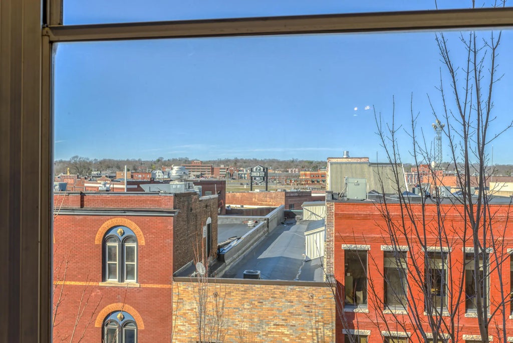 32 of 65 - 200 East Main Street 5, Johnson City, TENNESSEE