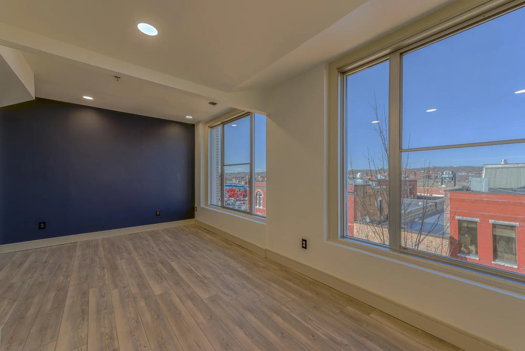 33 of 65 - 200 East Main Street 5, Johnson City, TENNESSEE