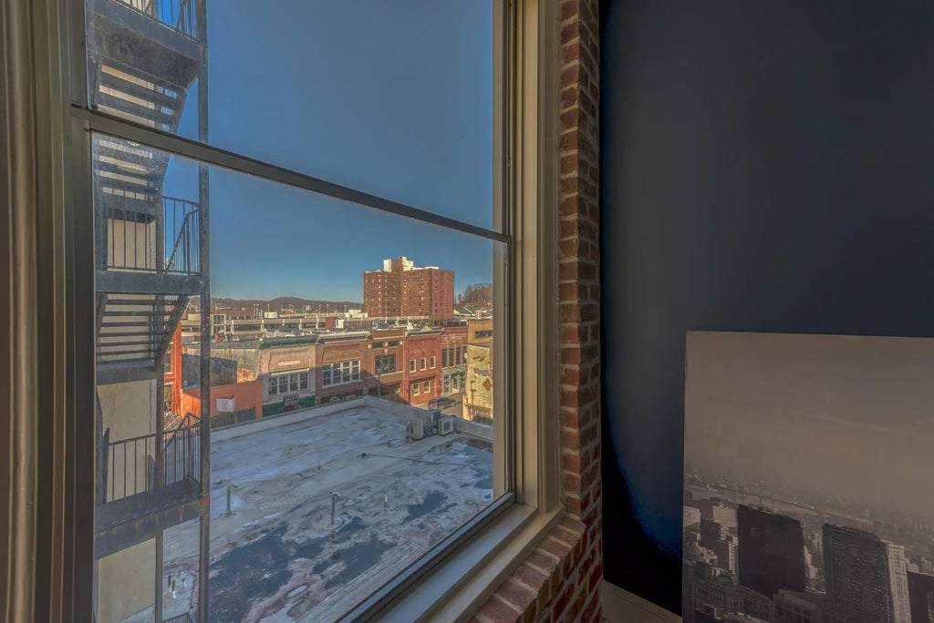 42 of 65 - 200 East Main Street 5, Johnson City, TENNESSEE