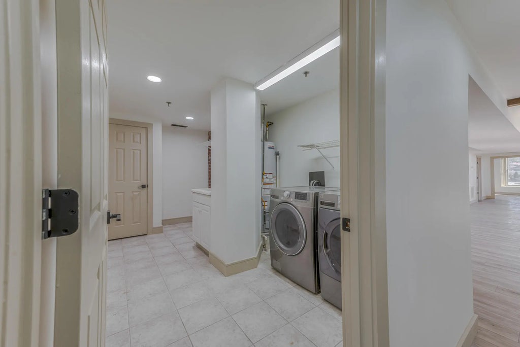 44 of 65 - 200 East Main Street 5, Johnson City, TENNESSEE