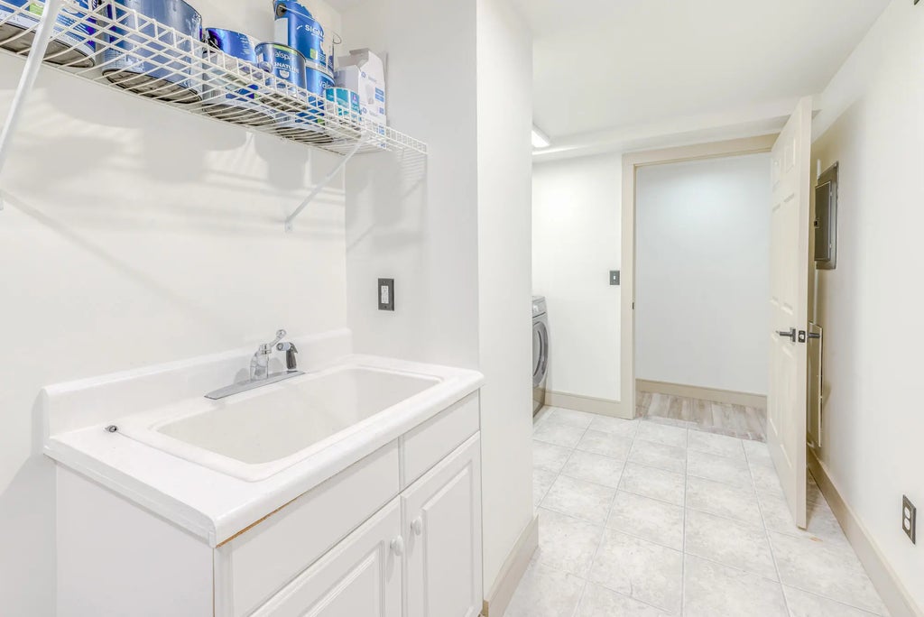 46 of 65 - 200 East Main Street 5, Johnson City, TENNESSEE