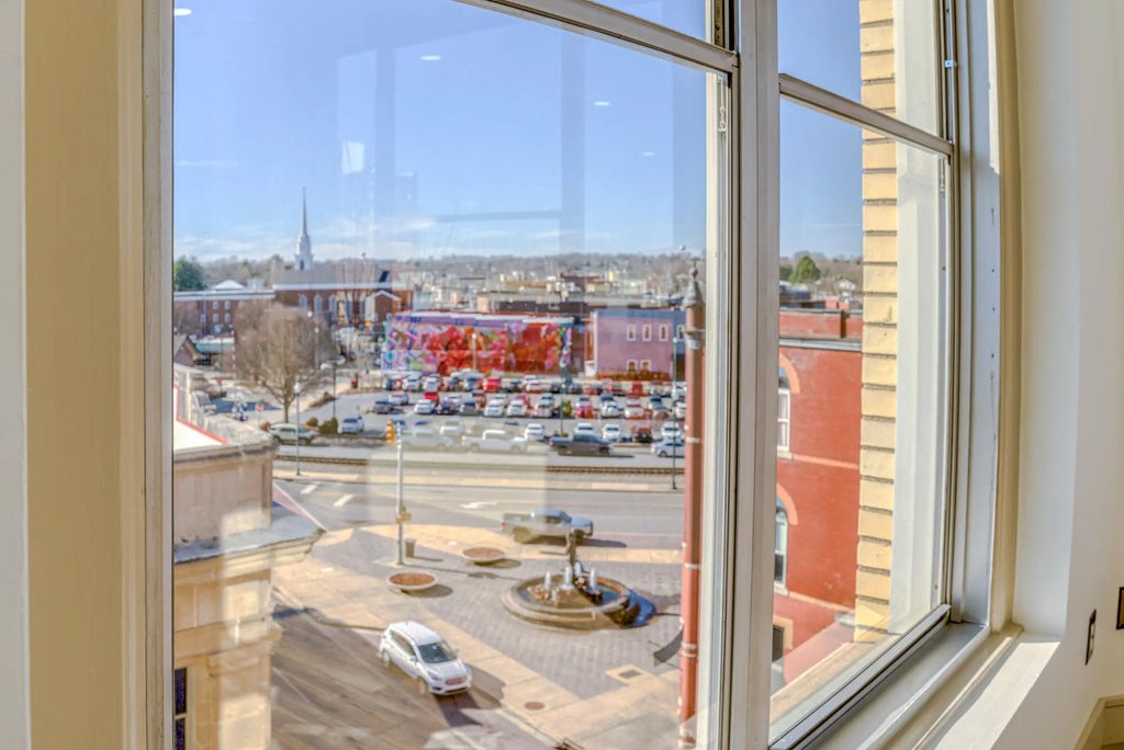 47 of 65 - 200 East Main Street 5, Johnson City, TENNESSEE