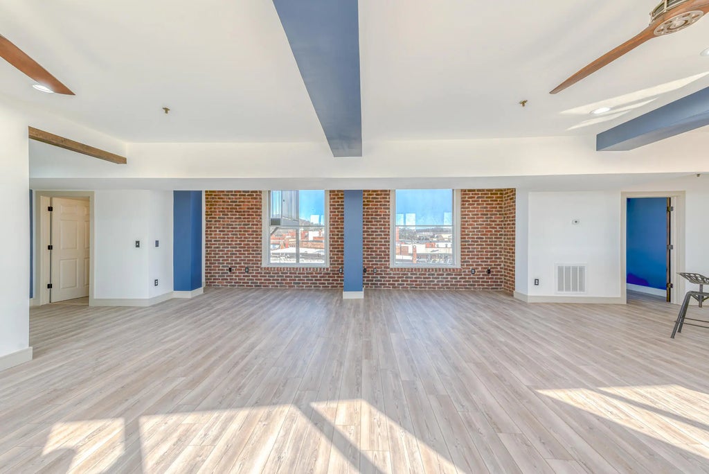 8 of 65 - 200 East Main Street 5, Johnson City, TENNESSEE