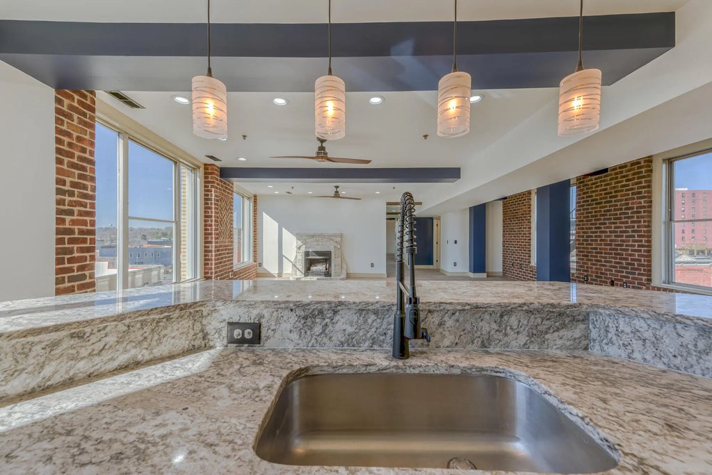 9 of 65 - 200 East Main Street 5, Johnson City, TENNESSEE