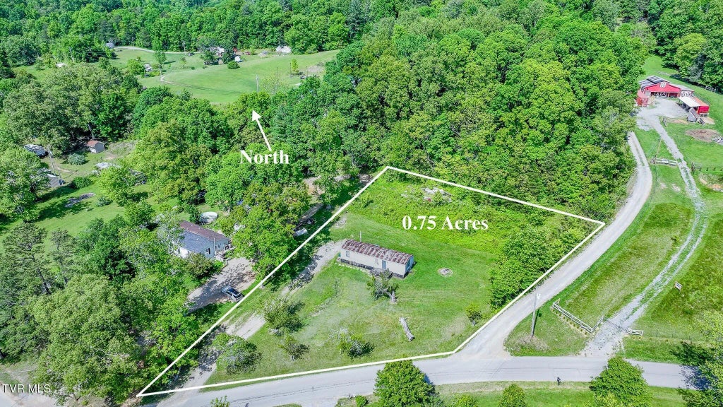 215 Fox Road, Chuckey