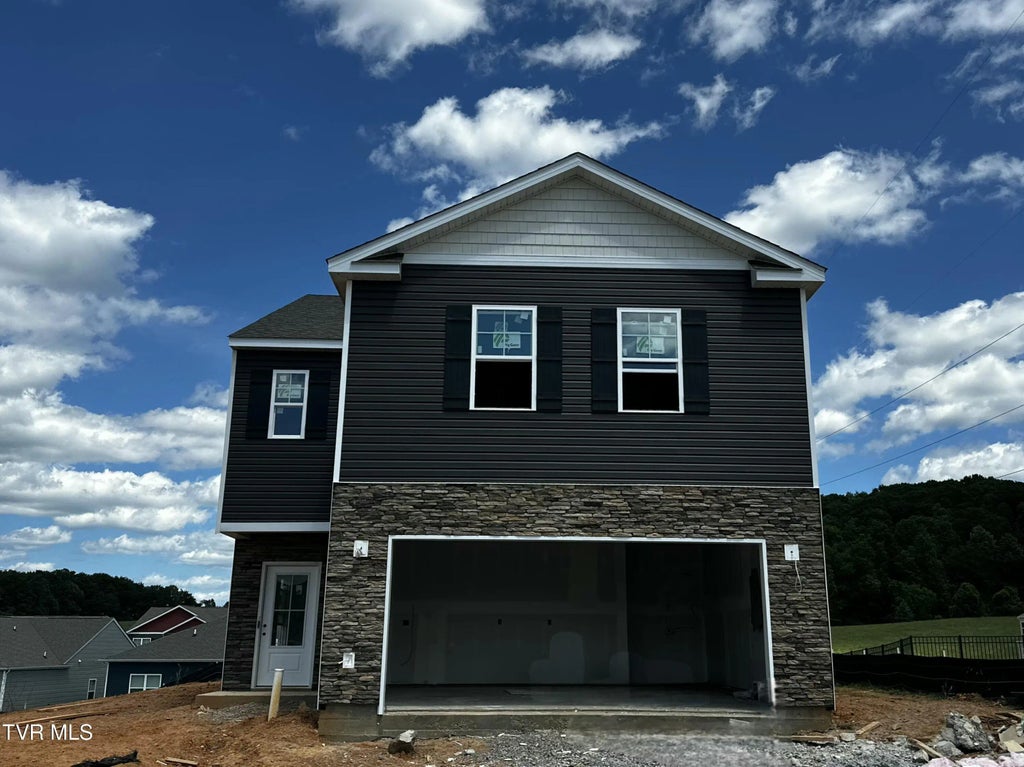 1513 Fox Meadows Circle, Bluff City