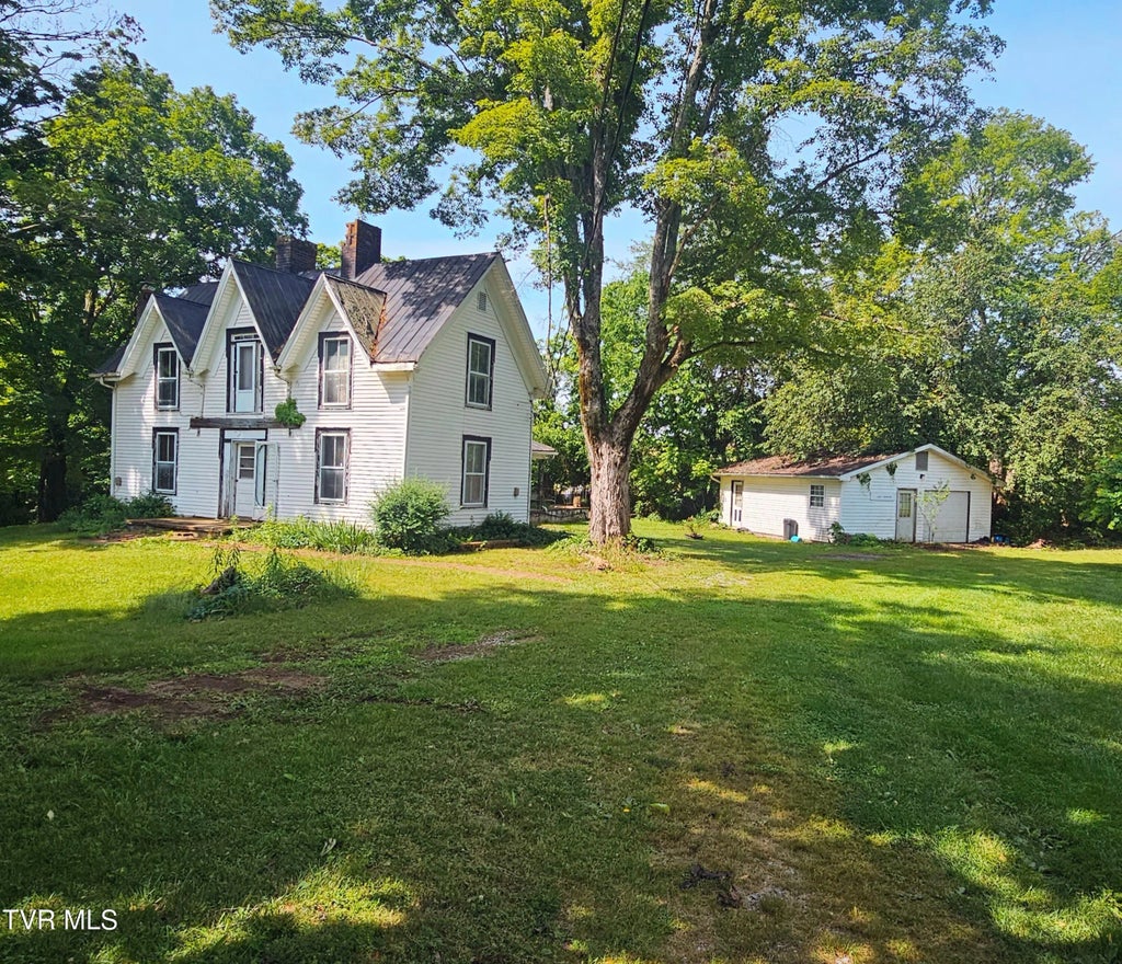 1275 Chuckey Pike, Chuckey