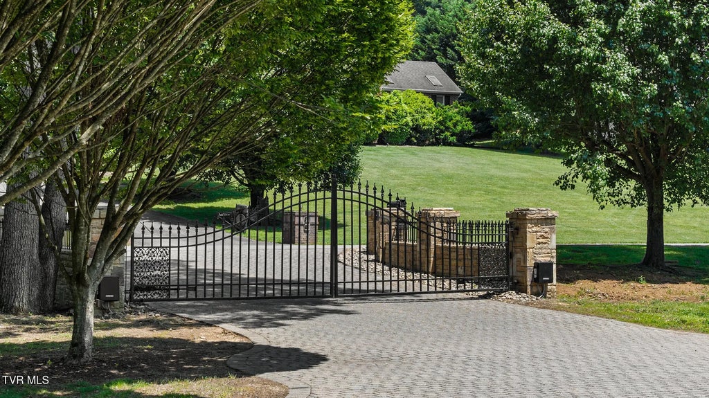 148 of 148 - 408 Fairway Estates Drive, Blountville, TENNESSEE