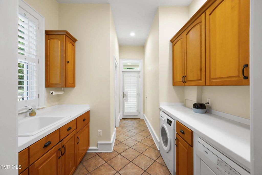41 of 148 - 408 Fairway Estates Drive, Blountville, TENNESSEE