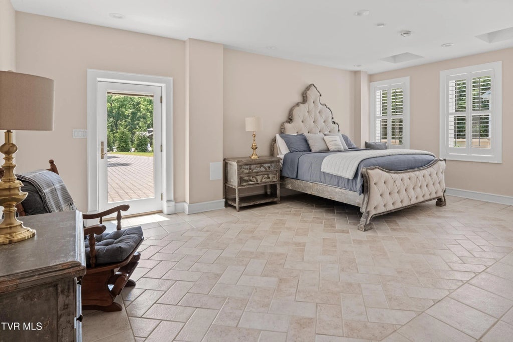 62 of 148 - 408 Fairway Estates Drive, Blountville, TENNESSEE