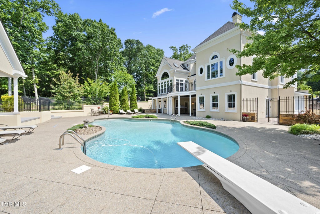 7 of 148 - 408 Fairway Estates Drive, Blountville, TENNESSEE