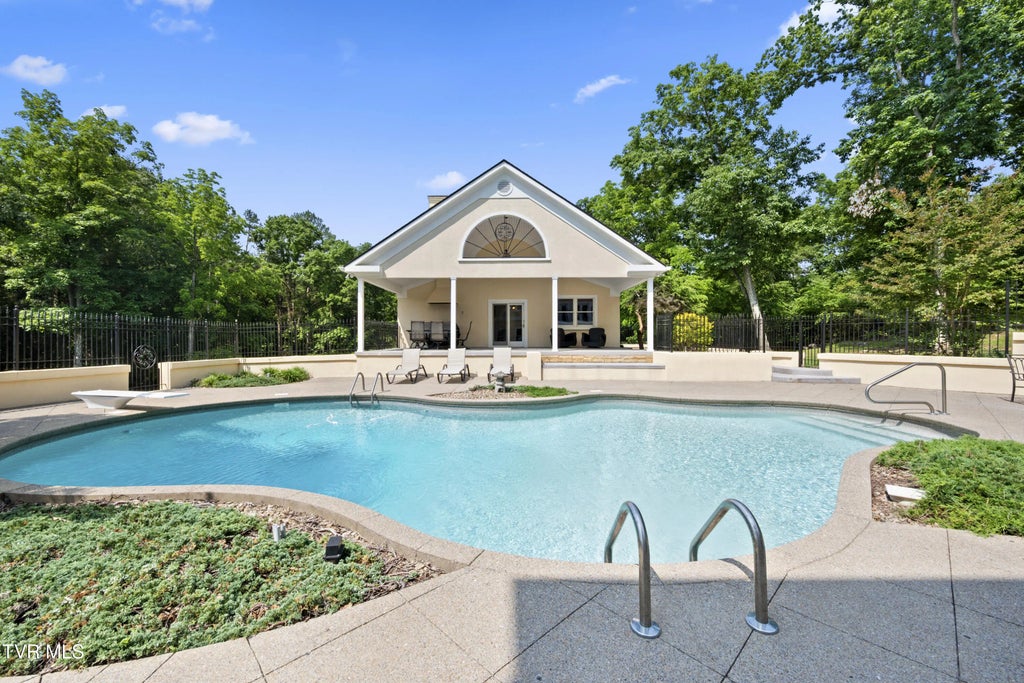 85 of 148 - 408 Fairway Estates Drive, Blountville, TENNESSEE