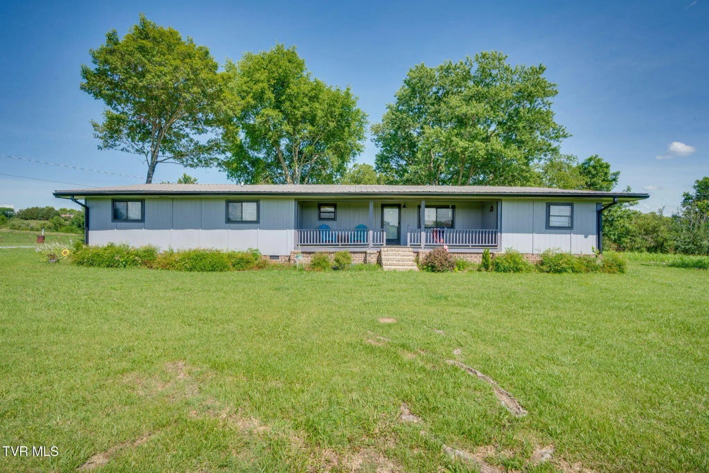 100 Democrat Road, Mohawk