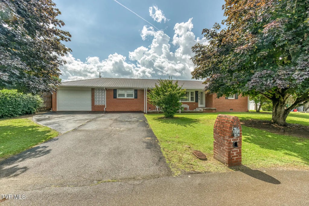 107 Woodland Drive, Erwin