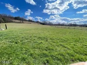 Dry Hollow Road, Elizabethton