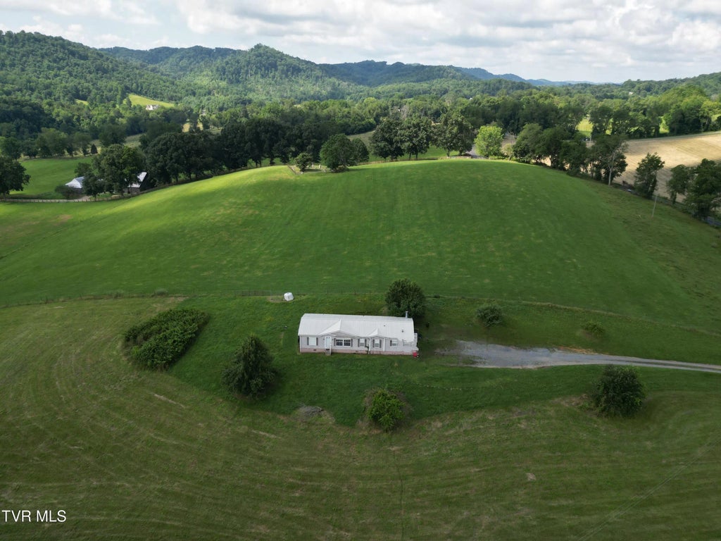 31196 Old Saltworks Road, Meadowview