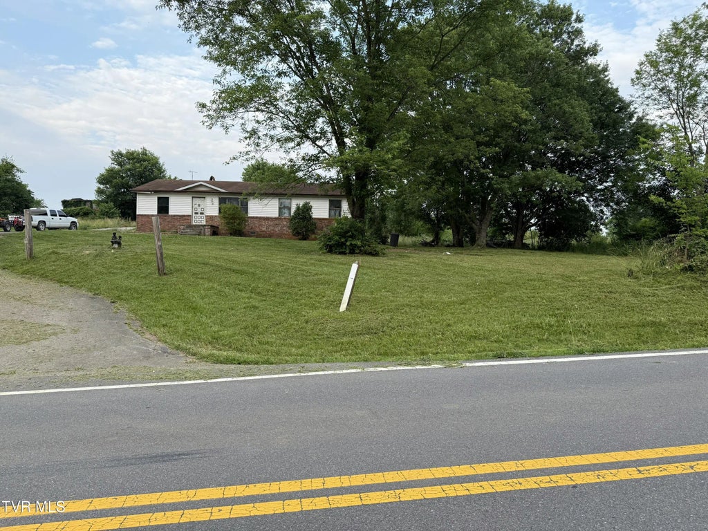 1433 Silver City Road, Whitesburg