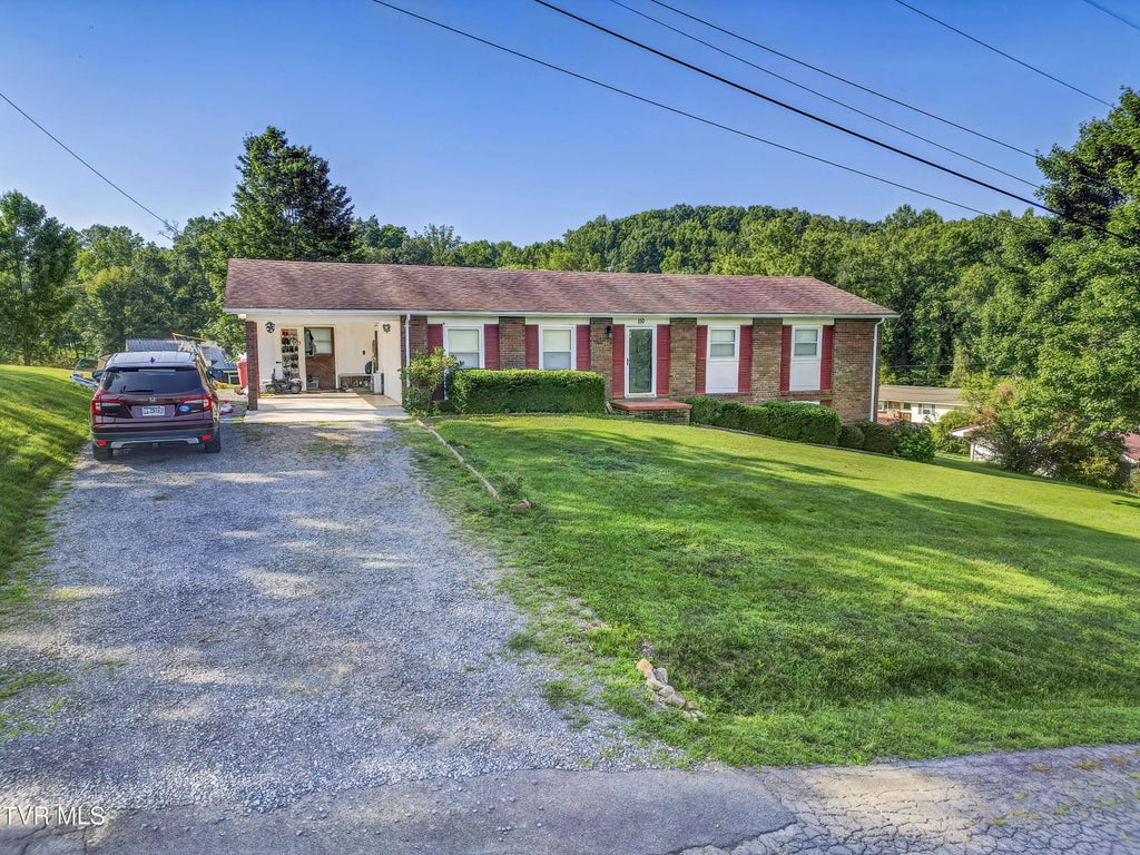 110 Circle Drive, Surgoinsville