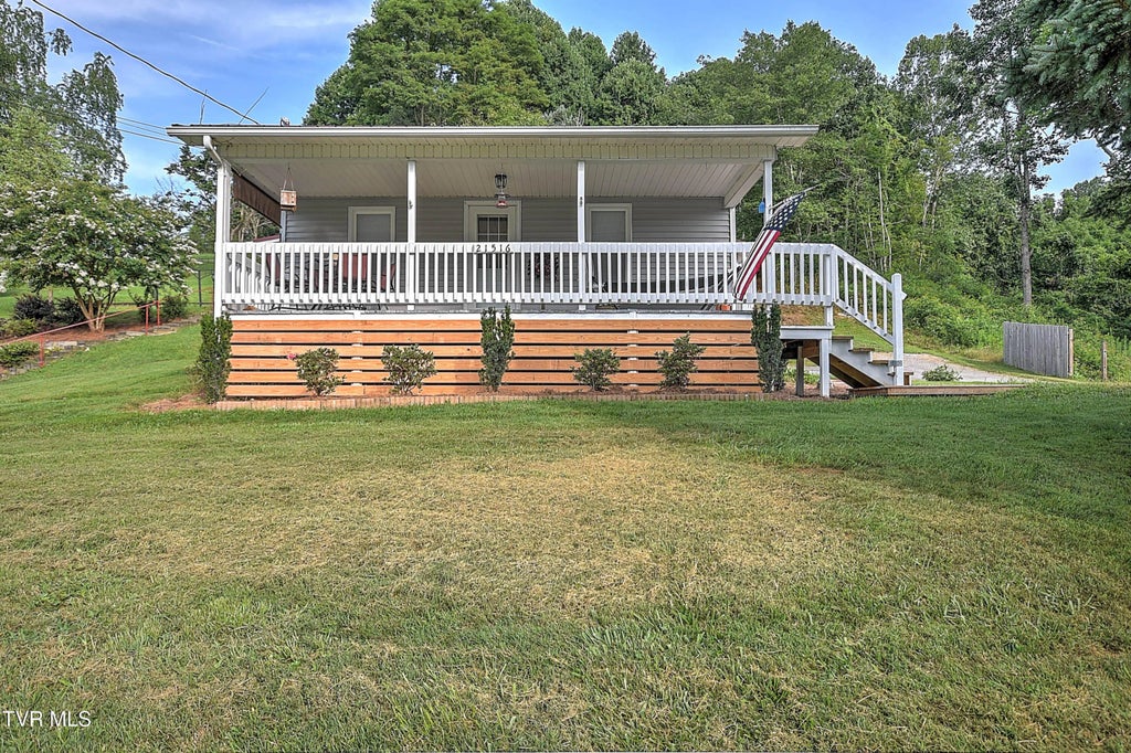 21516 Benhams Road, Bristol