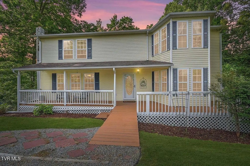 147 Fiddlers Branch Road, Hampton