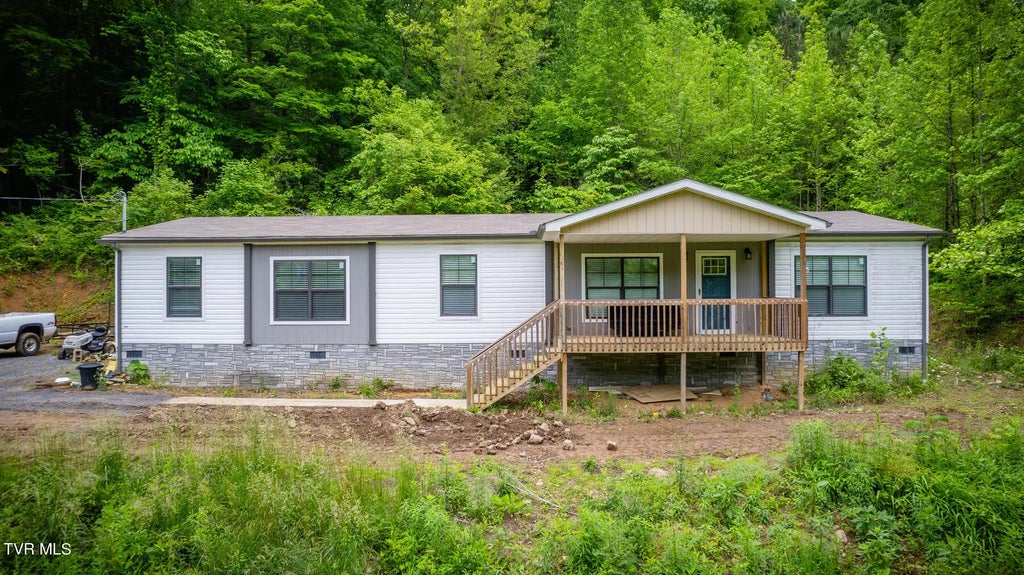 343 Butcher Valley Road, Rogersville