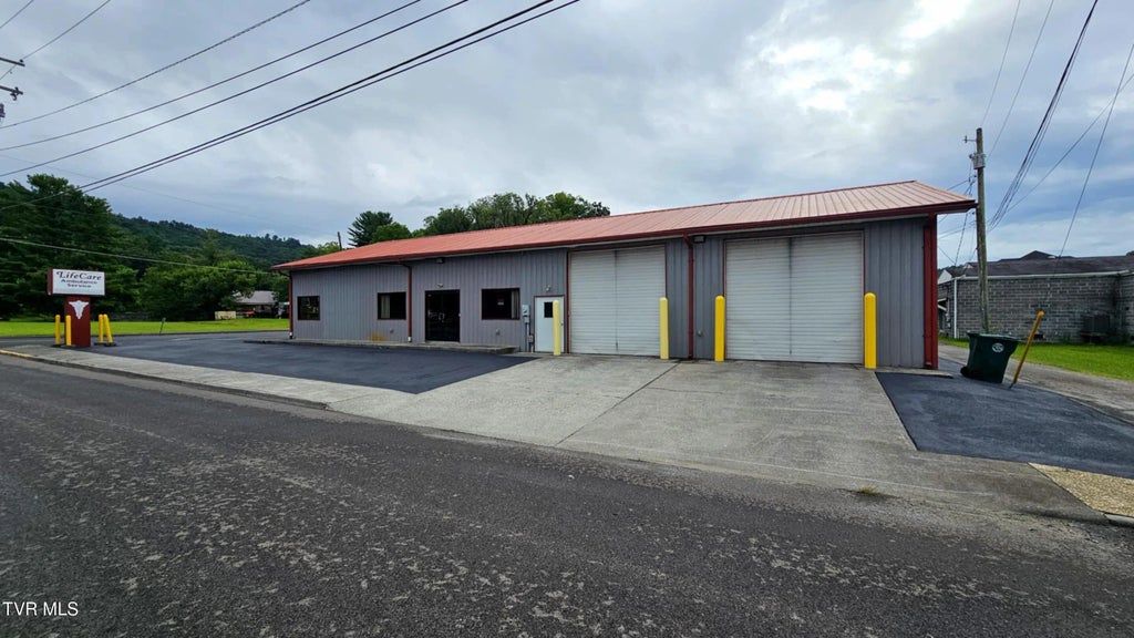 118 Northeast Grand Avenue, Coeburn