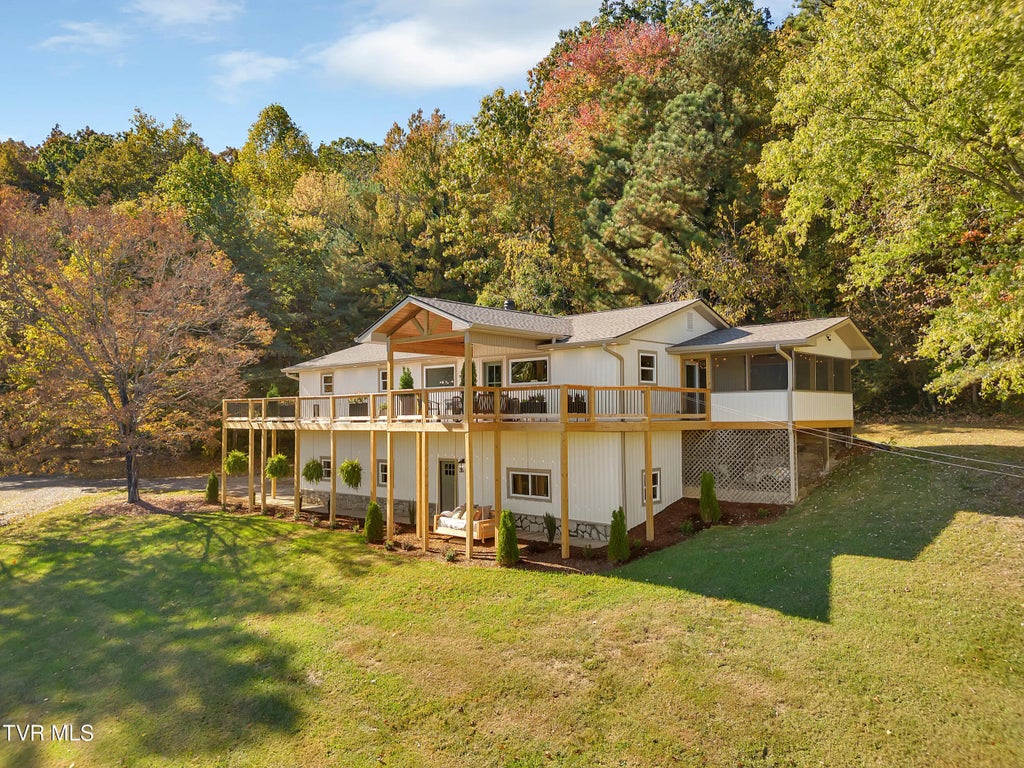 365 Plainview Heights Circle, Greeneville