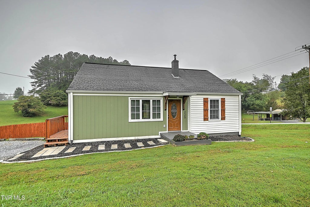 225 Hammond Avenue, Mount Carmel