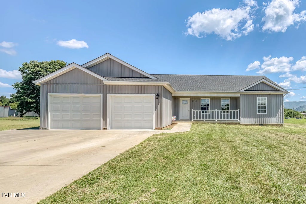 166 Pierce Street, Elizabethton