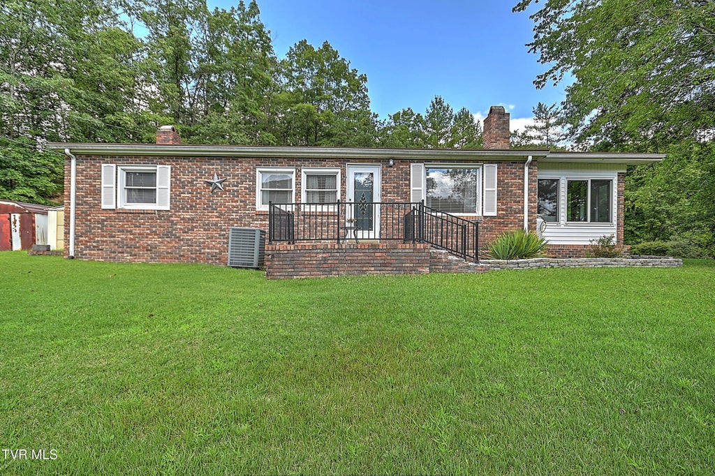 359 Maple Gap Road Road, Swords Creek