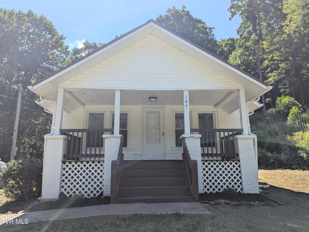 184 Hogum Hollow Road, Roan Mountain