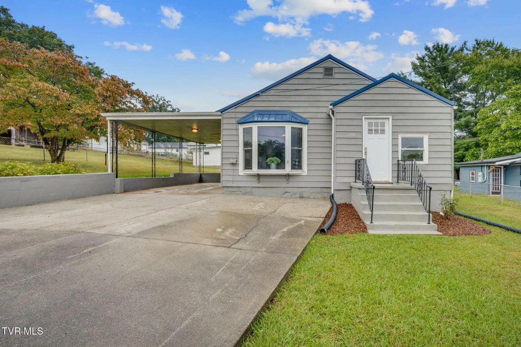 240 Belmont Avenue, Mount Carmel