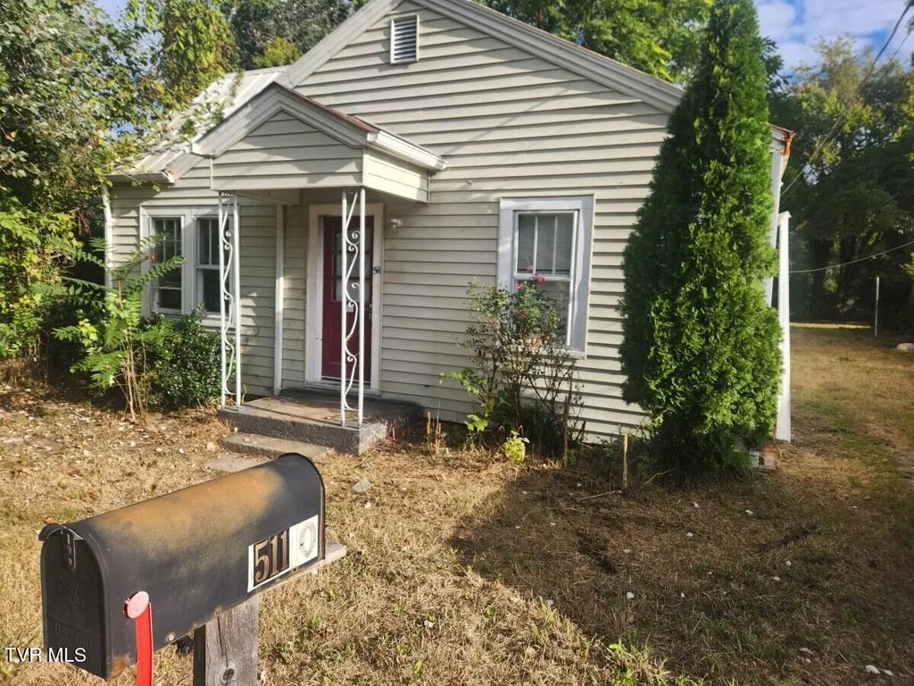 511 Coffee Street, Erwin