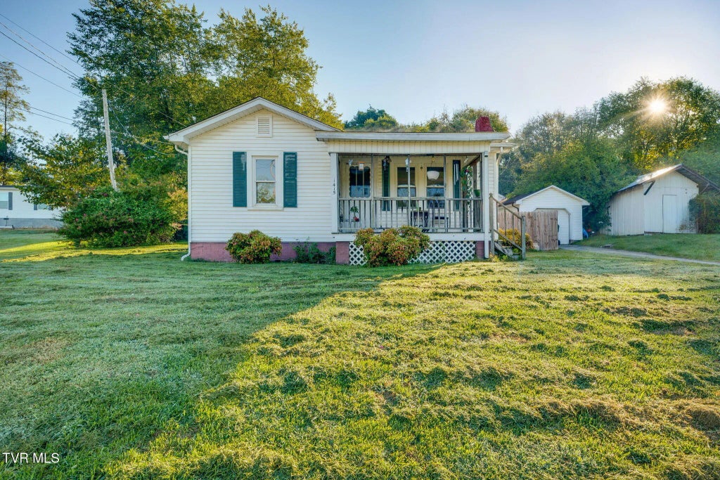 1415 Highway 93, Fall Branch