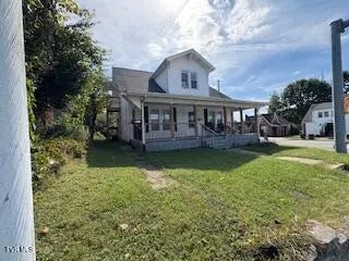 921 Edgemont Avenue 1-2, Bristol