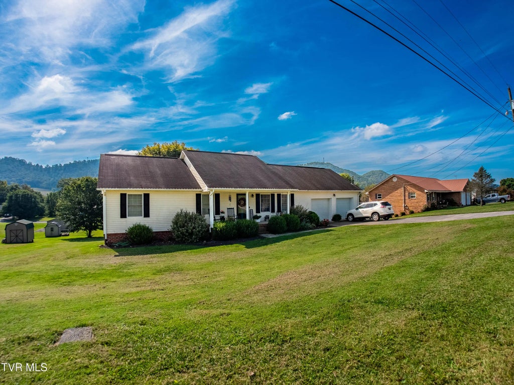 275 Stewart Hills Drive, Rogersville
