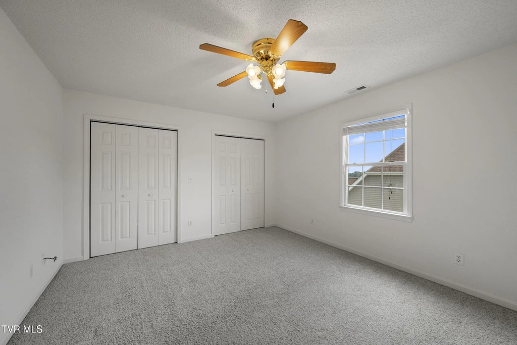 29 of 65 - 295 Southridge Drive, Blountville, TENNESSEE