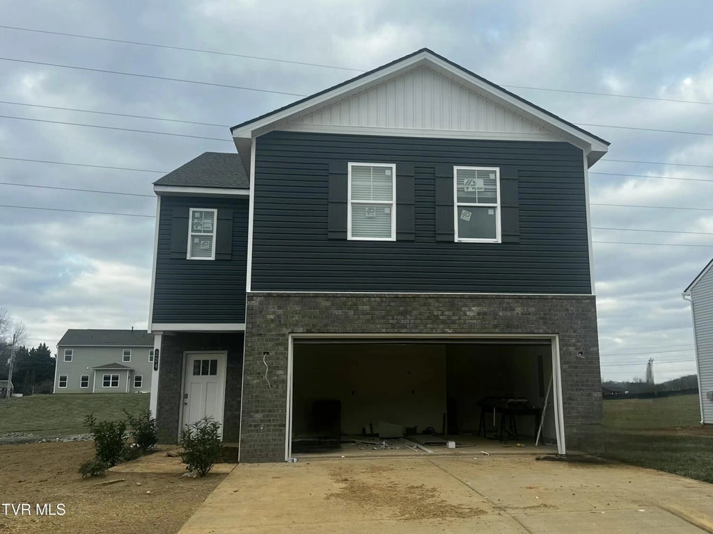 224 Chimney View Loop, Blountville