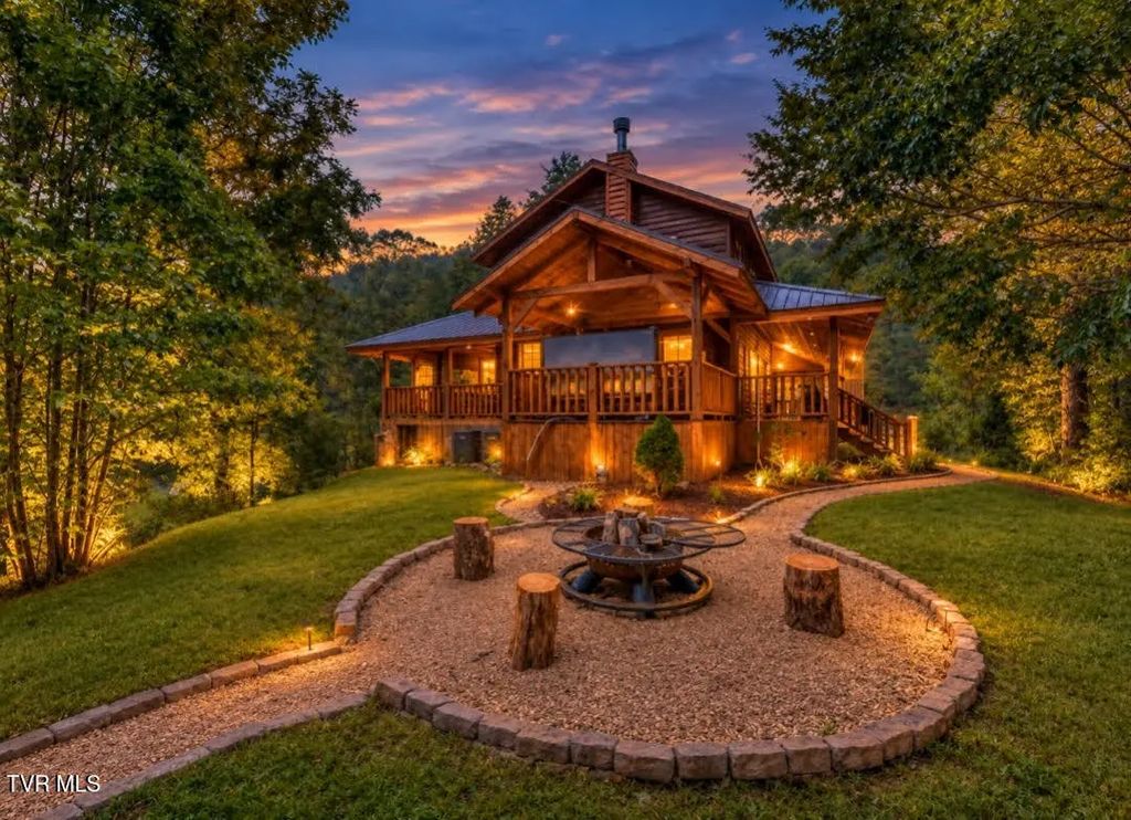 160 Conley Stevens Road, Roan Mountain
