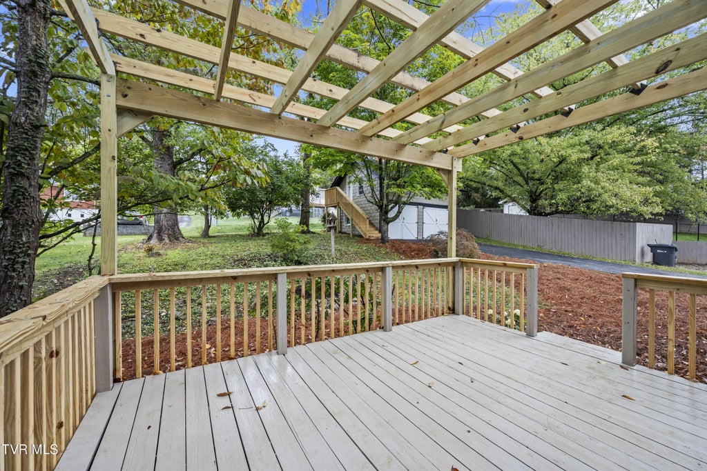 31 of 46 - 1224 7th Avenue, Bristol, TENNESSEE