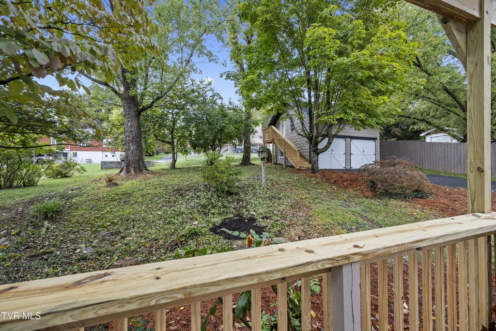 35 of 46 - 1224 7th Avenue, Bristol, TENNESSEE