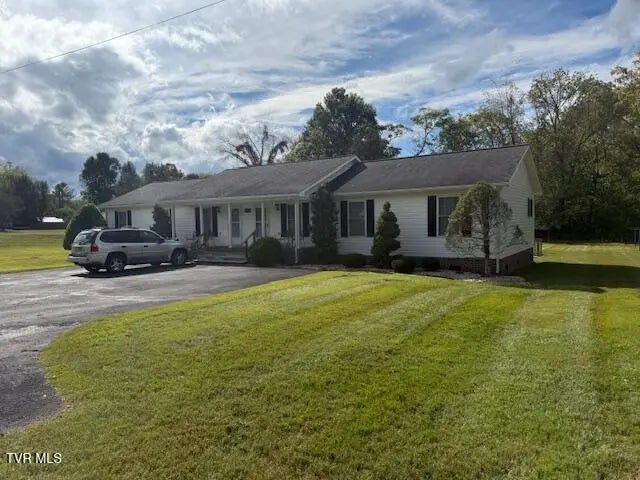 165 Smith Avenue, Erwin