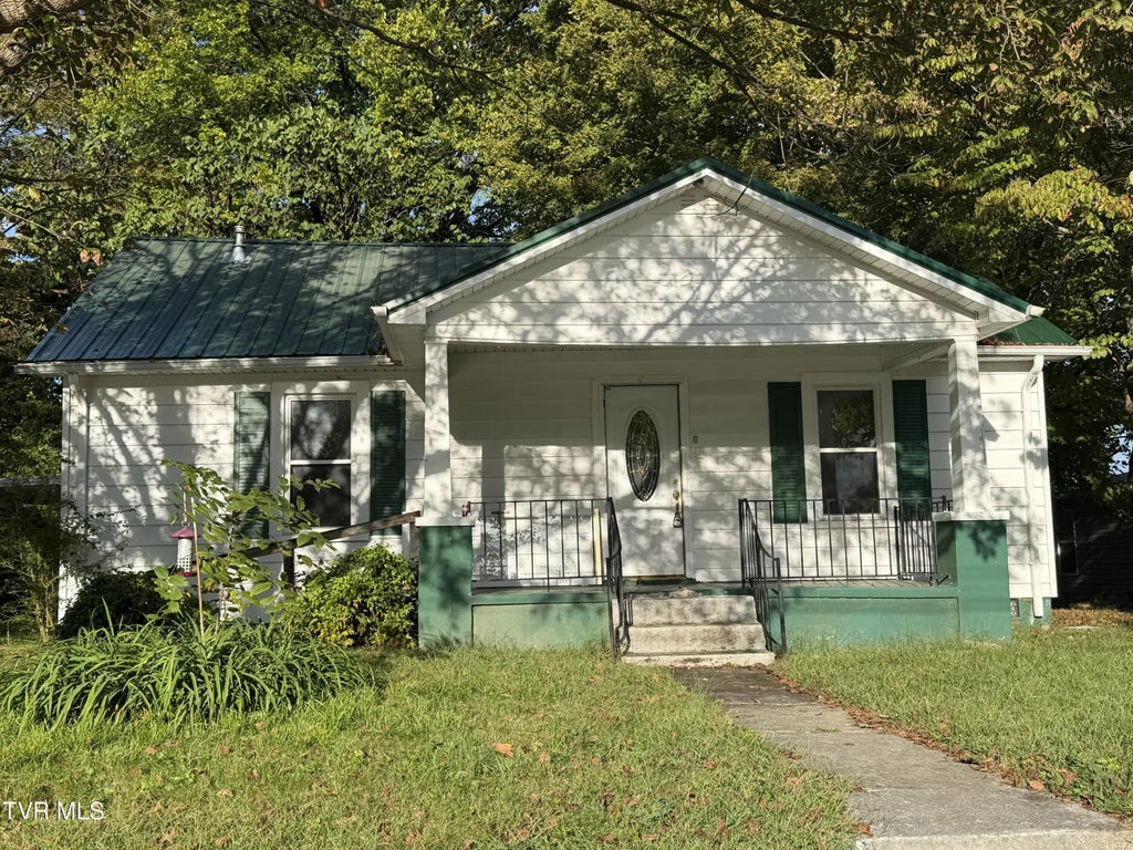 610 North Hasson Street, Rogersville