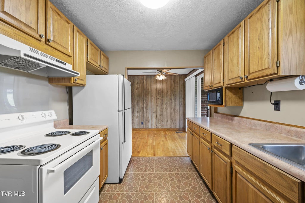 10 of 31 - 210 Circle Road, Bristol, TENNESSEE