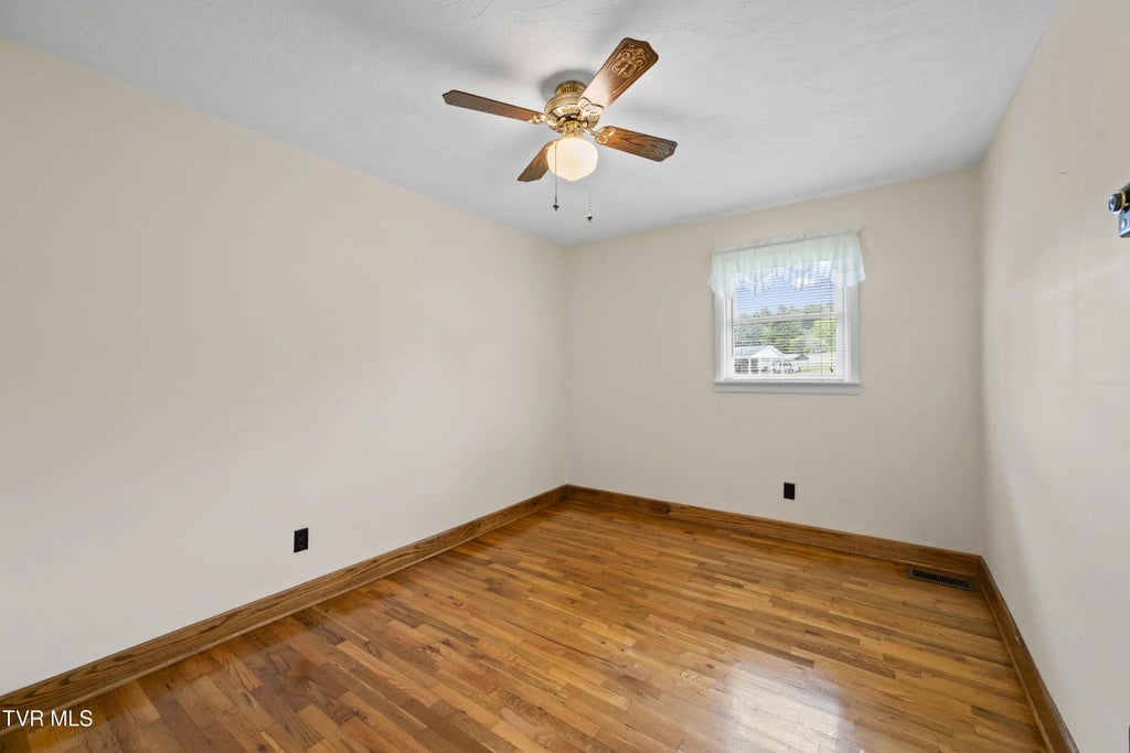 13 of 31 - 210 Circle Road, Bristol, TENNESSEE